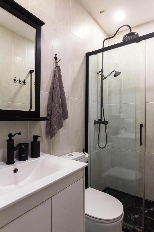 Apartament La Luna In Old Town Of *
